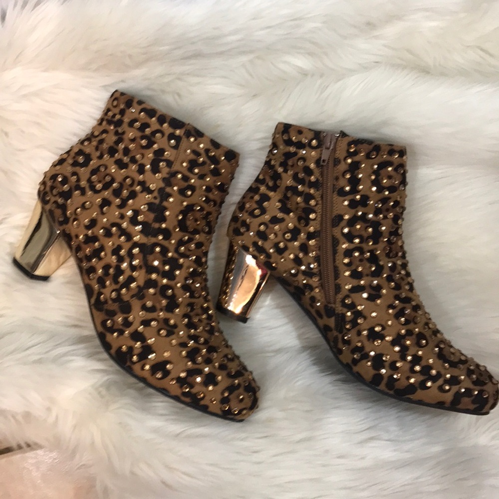 Joan Boyce  leopard blinged shoes